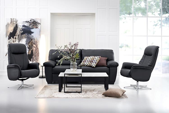 kaffe prototype Compose Bo•Bedre | Møbler og boligtilbehør til dit hjem | Bo•Bedre. Manzano 3 pers.  sofa og 2 stk Prag lænestole