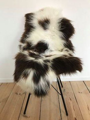 Vis detaljer for Lammeskind brun/hvid fra Europa Billede af Lammeskind brun/hvid fra Europa