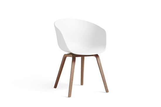 Billede af About a chair 22 Walnut base White shell